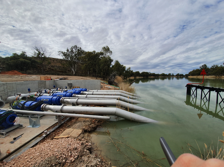 Amphibious pumps Higra X LEMO connectors