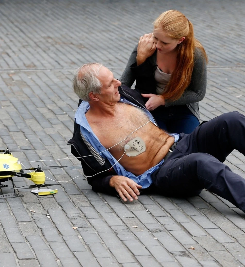 ambulance-drone_in_use
