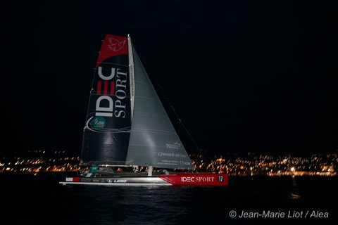 idec sport sailing copyright jean-marie liot