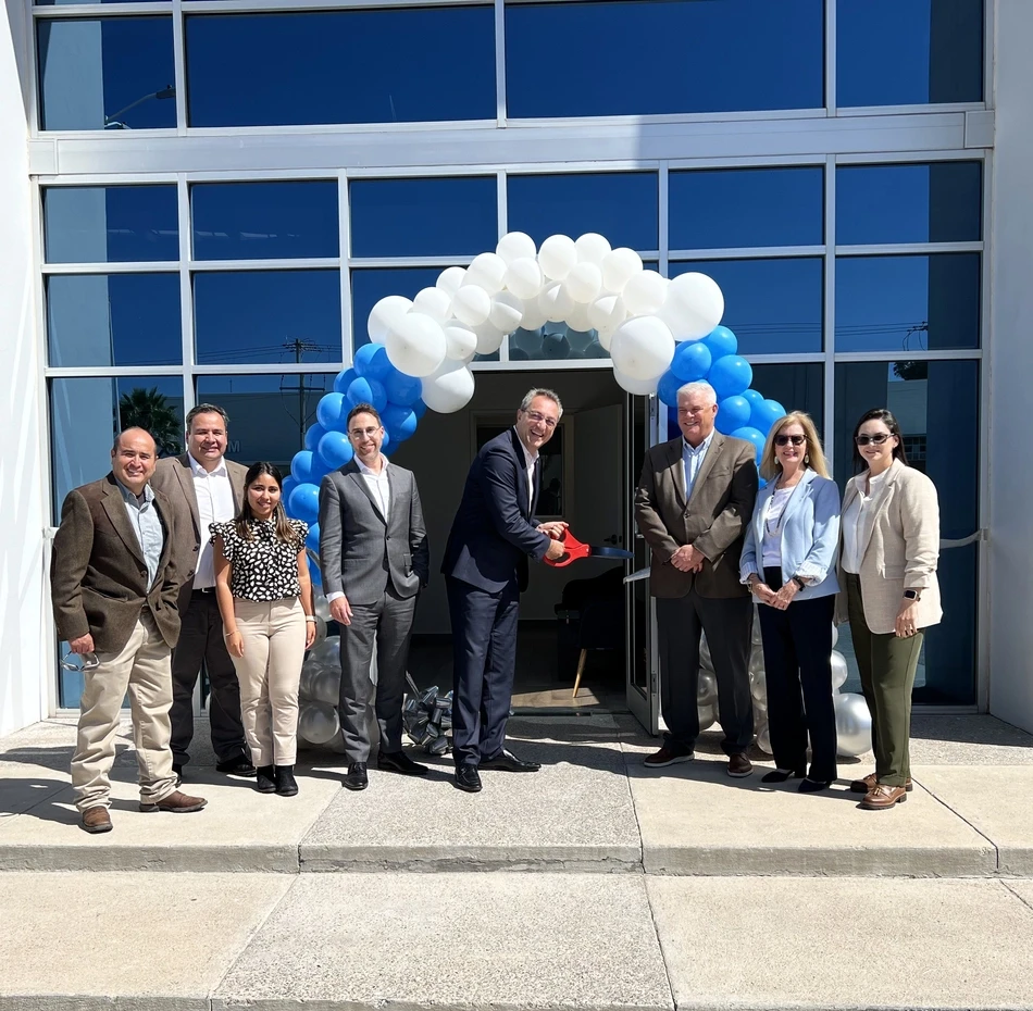 LEMO Mexico ribbon cutting